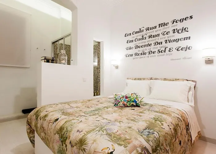 Ginjinha House - 4 - Bairro Alto - With Ac By Lisbeyond 3* ליסבון